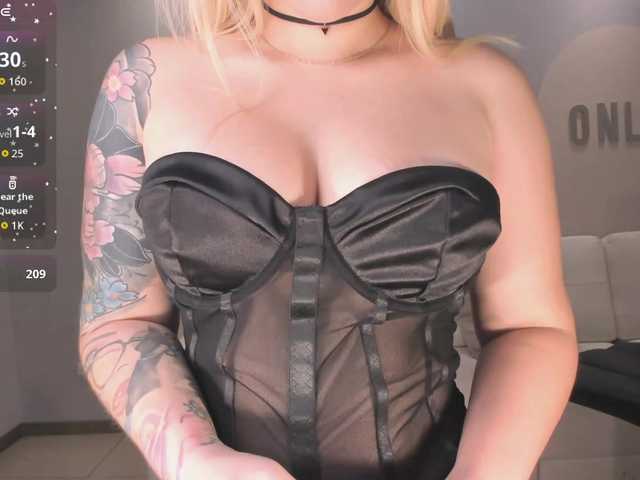 MadisonKane's BongaCams show and profile