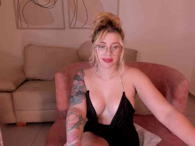 MadisonKane webcam