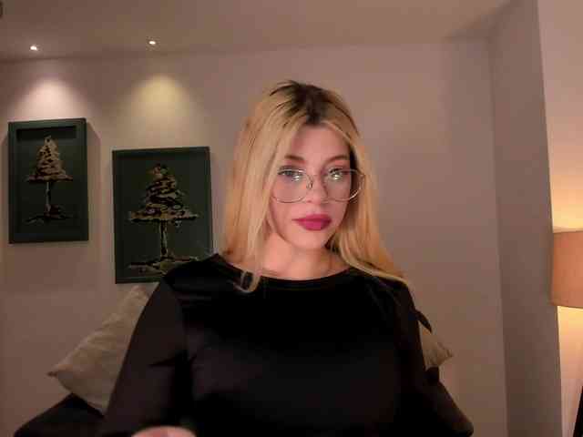 MadisonKane webcam