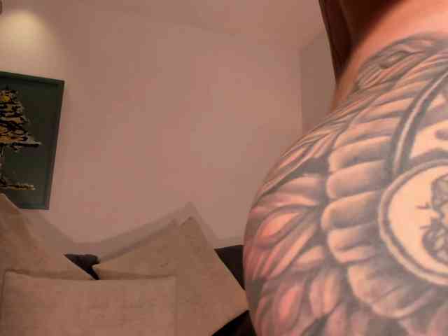 MadisonKane webcam