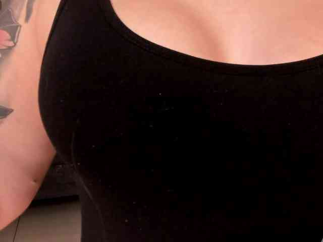 MadisonKane webcam