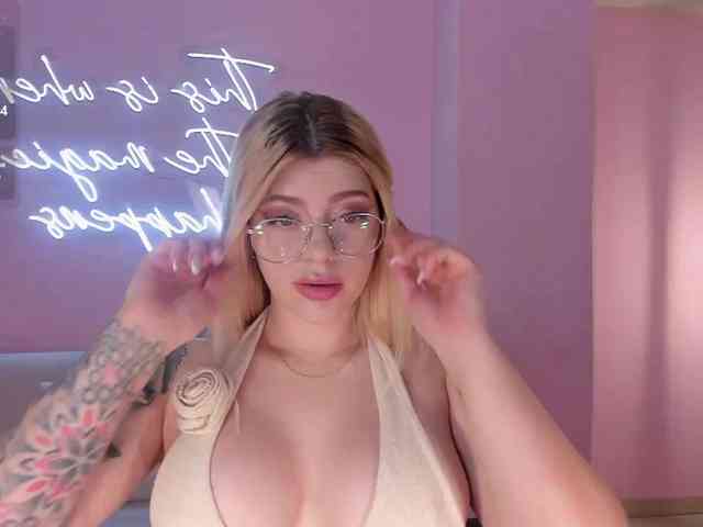 MadisonKane Live Webcam on BongaCams