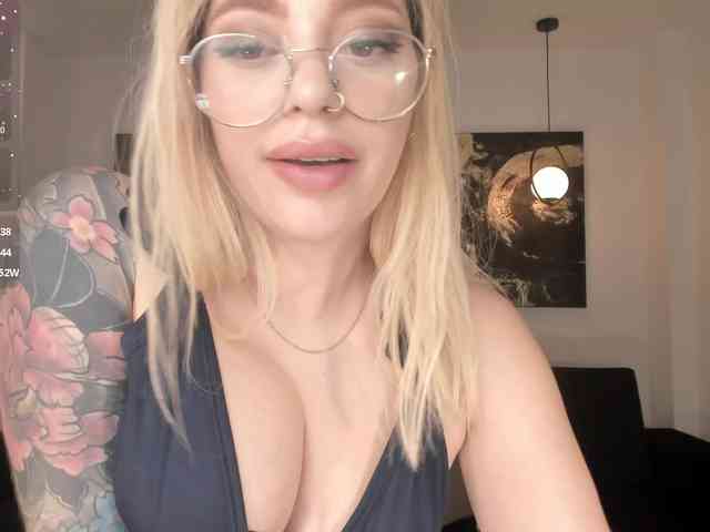 MadisonKane webcam