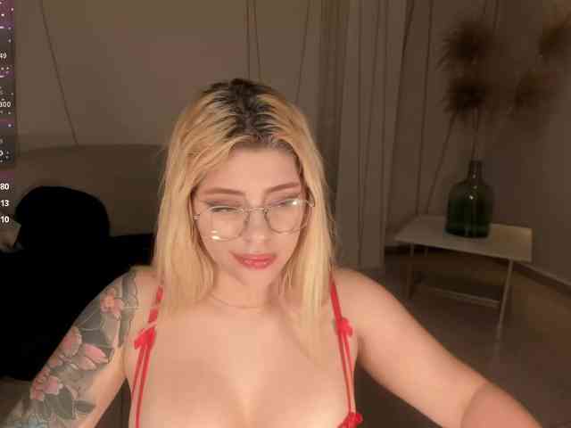MadisonKane webcam