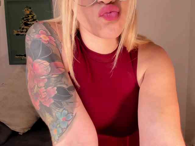 MadisonKane webcam