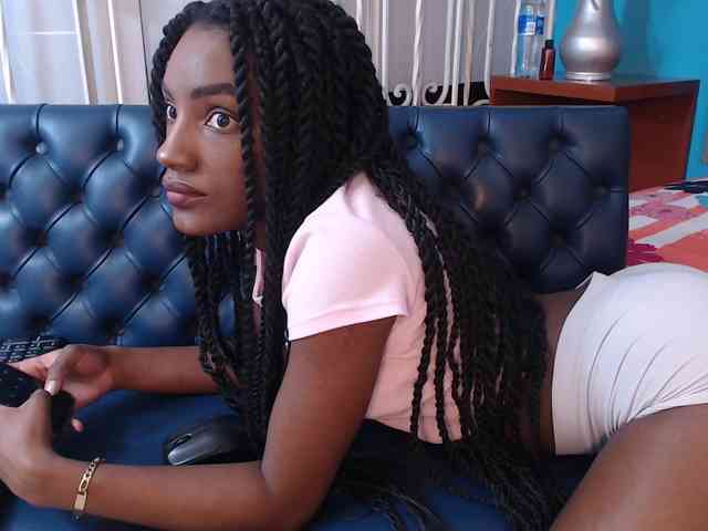 BellaShiny webcam