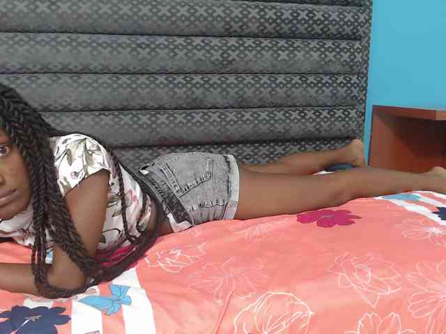 BellaShiny webcam
