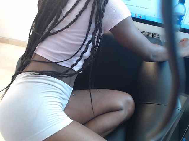BellaShiny webcam
