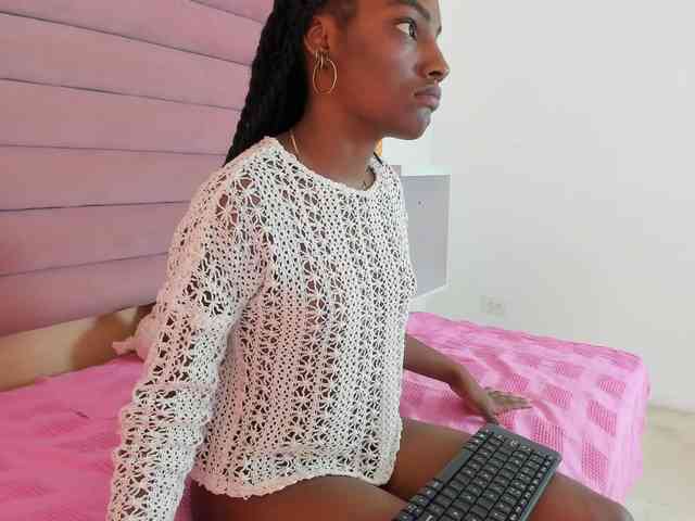 BellaShiny webcam
