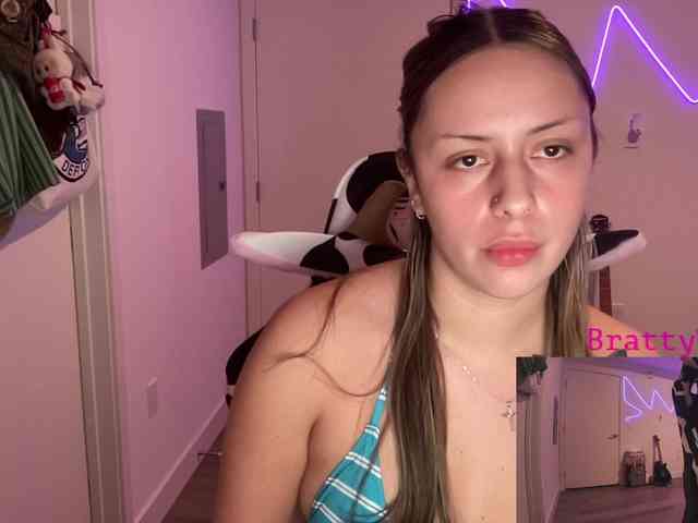 BrattyWinx webcam