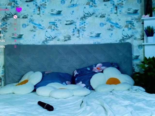 LesliRommel's BongaCams show and profile