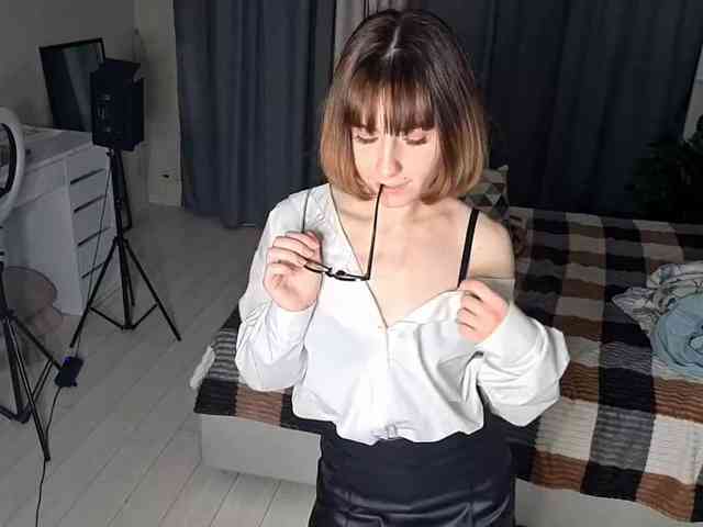 LesliRommel webcam