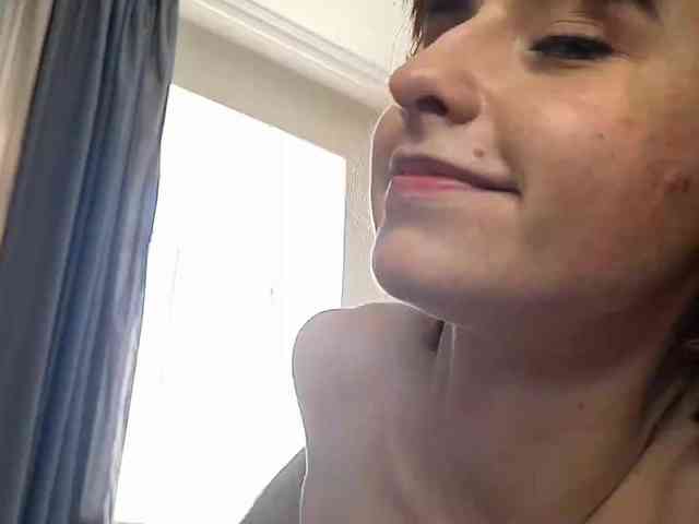 LesliRommel webcam