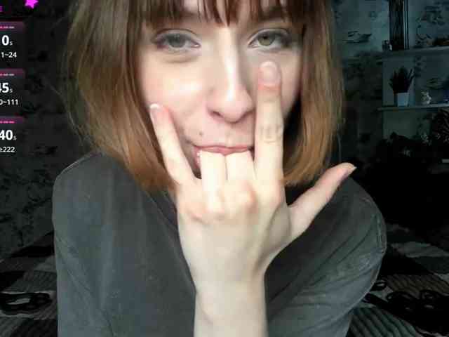 LesliRommel webcam