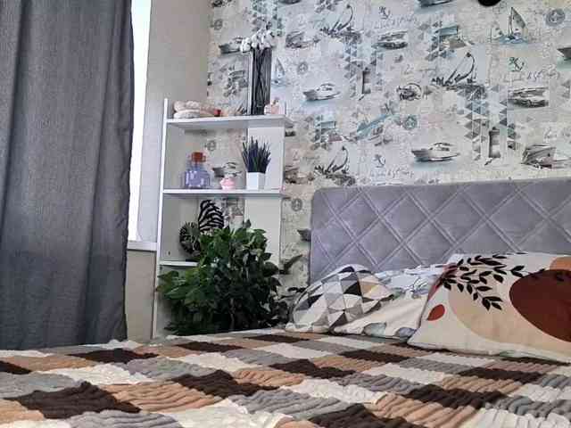 LesliRommel webcam