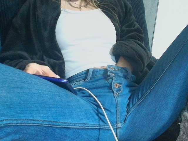 Sexydoll251 from BongaCams is Freechat