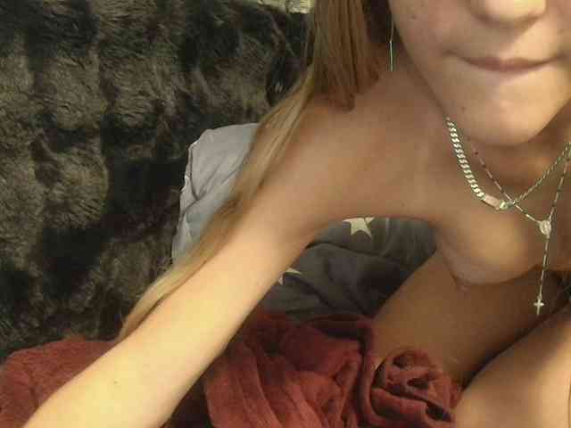 Sexydoll251 webcam