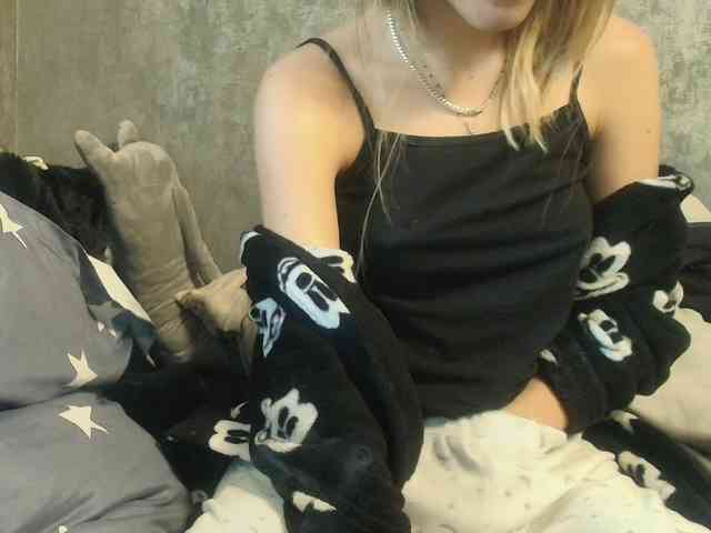 Sexydoll251 webcam