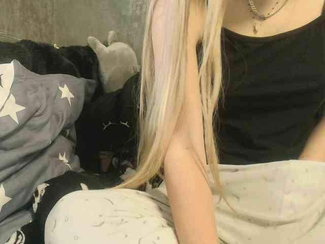 Sexydoll251 webcam