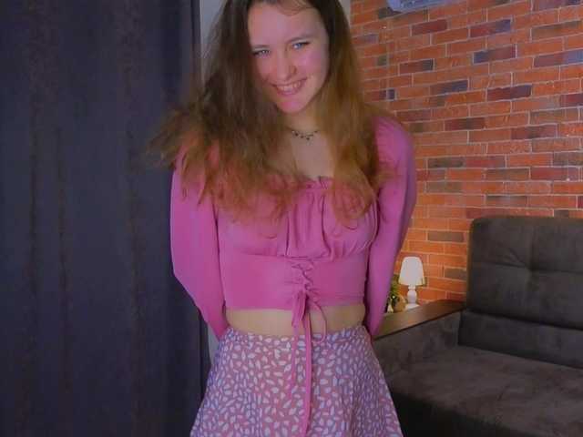 FoxFever's BongaCams show and profile