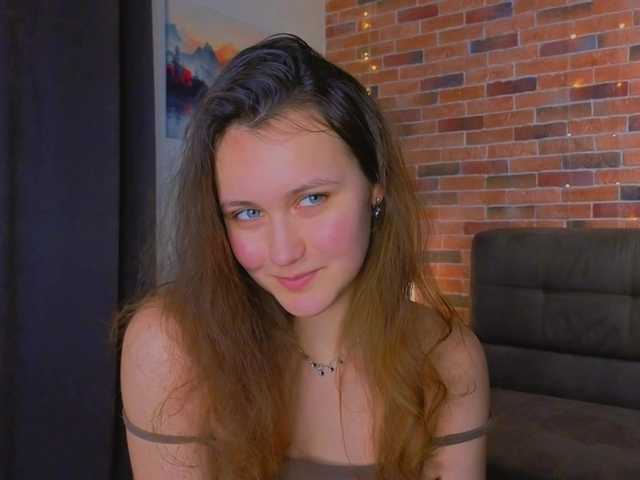 FoxFever's BongaCams show and profile