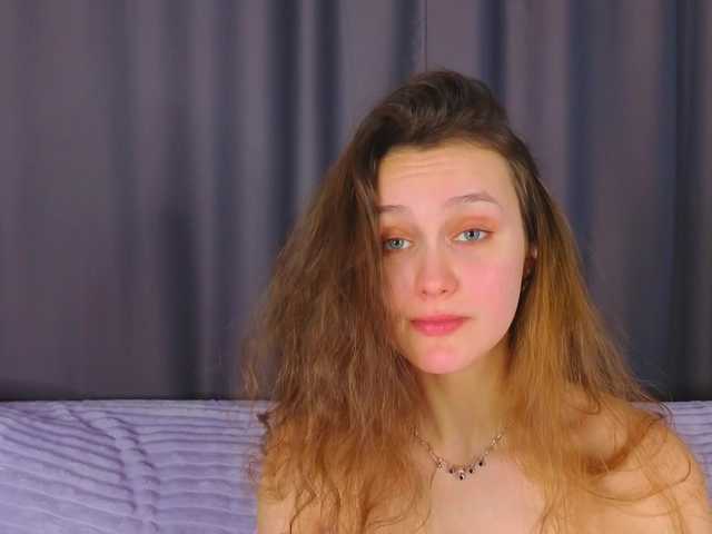 FoxFever's BongaCams show and profile