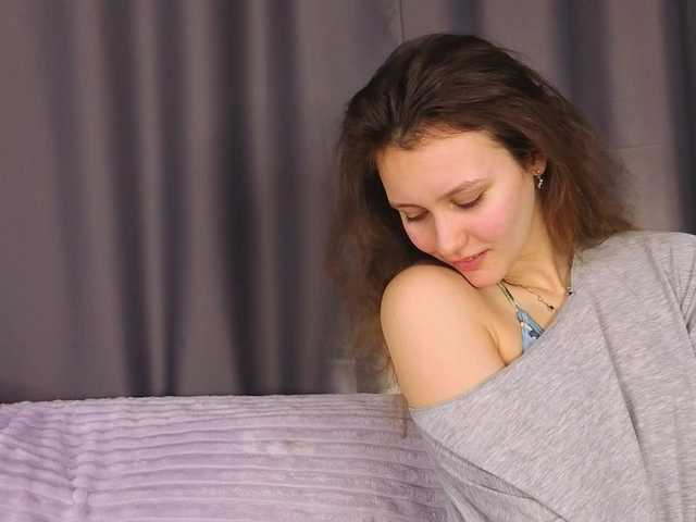 FoxFever's BongaCams show and profile