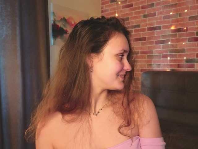 FoxFever's BongaCams show and profile