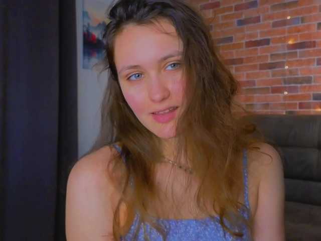 FoxFever's BongaCams show and profile