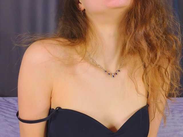 FoxFever's BongaCams show and profile