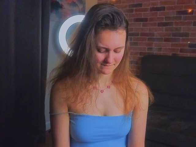 FoxFever's BongaCams show and profile