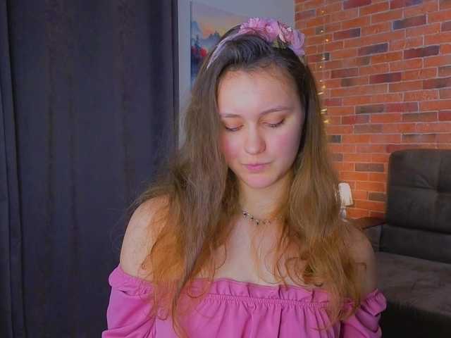 FoxFever's BongaCams show and profile