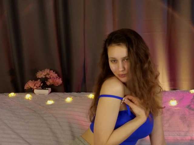 FoxFever's BongaCams show and profile