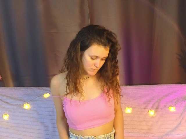 FoxFever's BongaCams show and profile