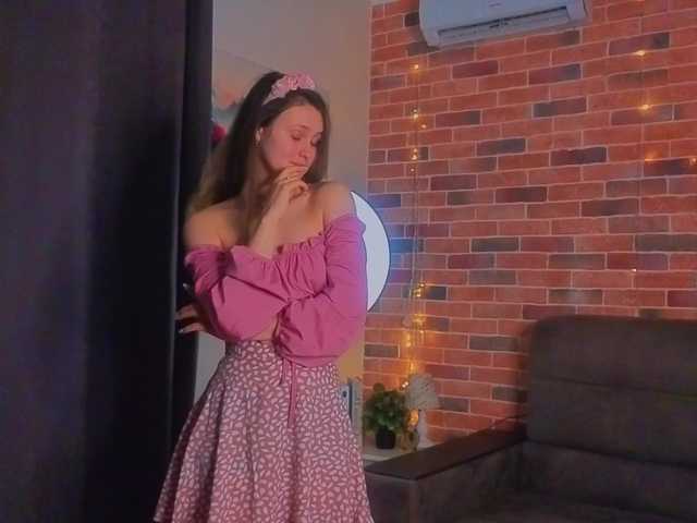 FoxFever's BongaCams show and profile