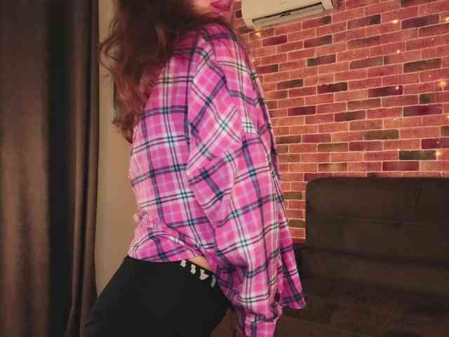 FoxFever Live Webcam on BongaCams