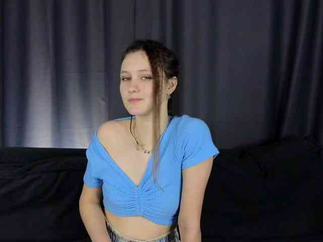 FoxFever Live Webcam on BongaCams