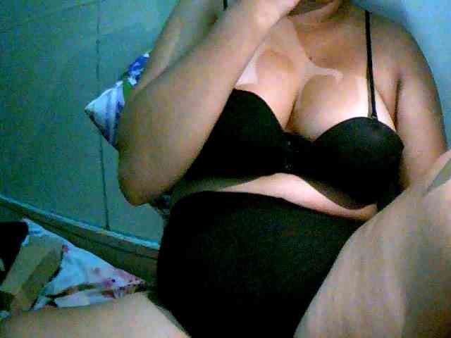 Sizzlinghotpussy webcam
