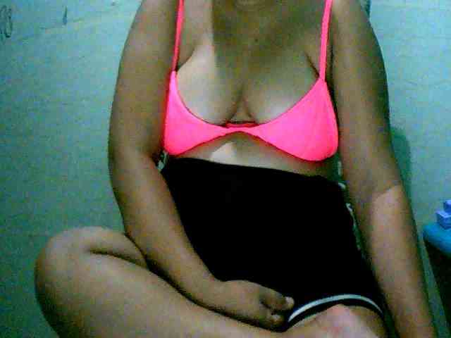 Sizzlinghotpussy webcam