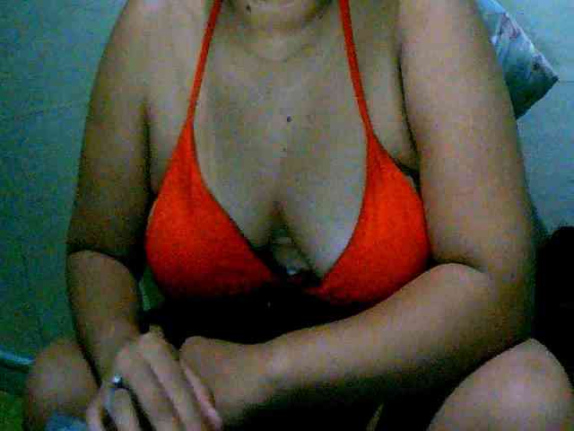 Sizzlinghotpussy webcam