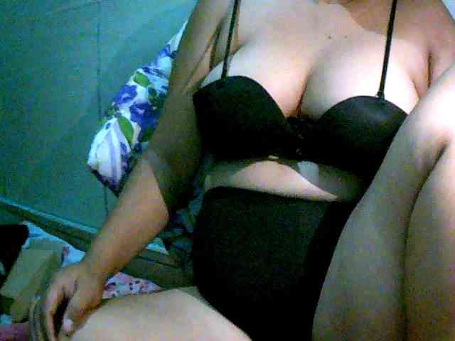 Sizzlinghotpussy webcam