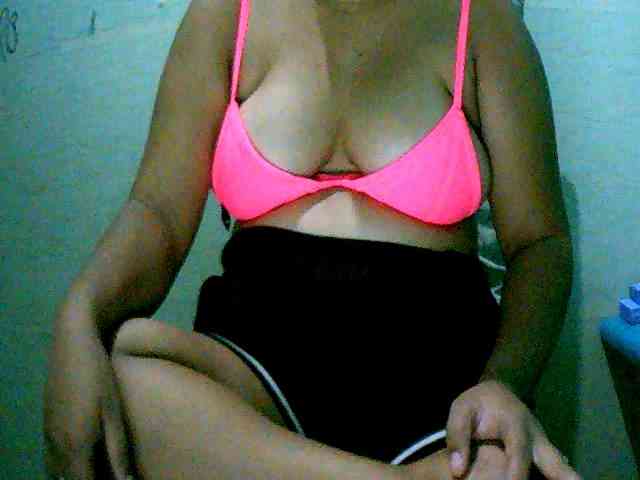 Sizzlinghotpussy webcam