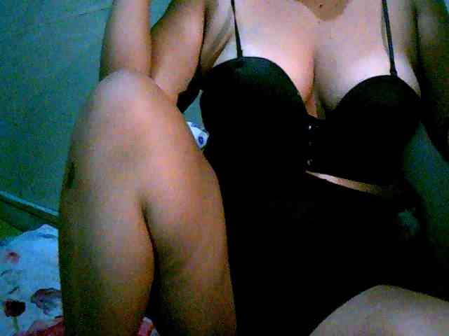 Sizzlinghotpussy webcam
