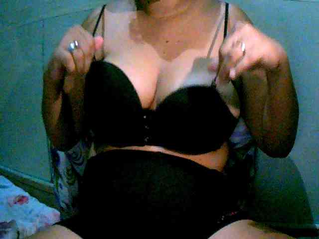 Sizzlinghotpussy webcam