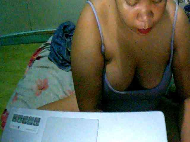 Sizzlinghotpussy webcam