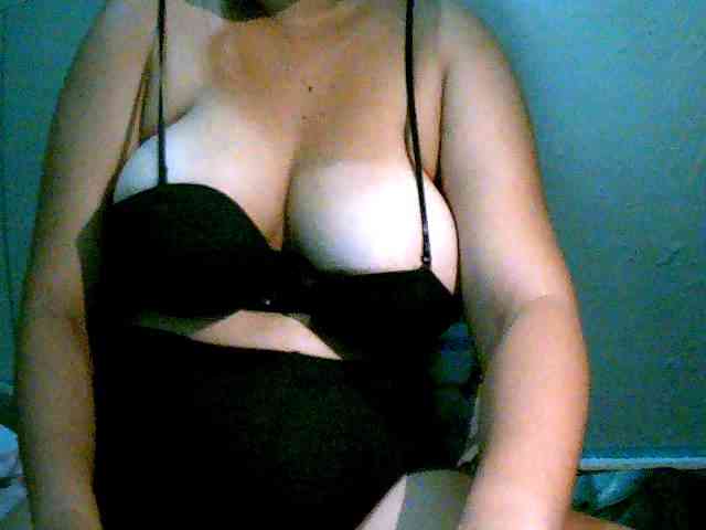 Sizzlinghotpussy webcam