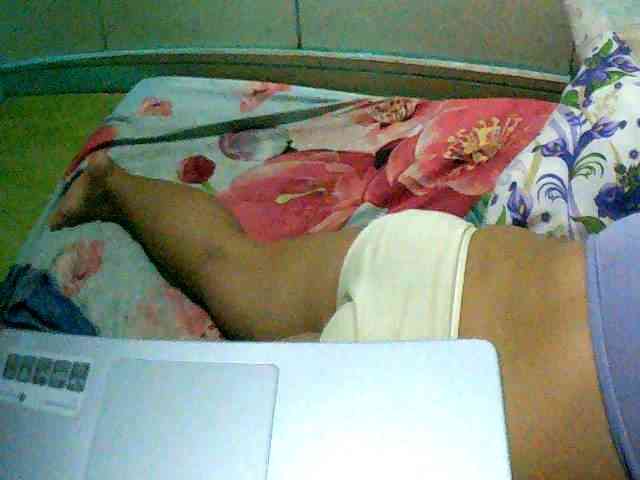 Sizzlinghotpussy webcam