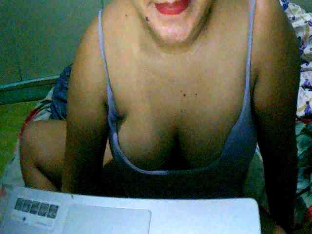 Sizzlinghotpussy webcam