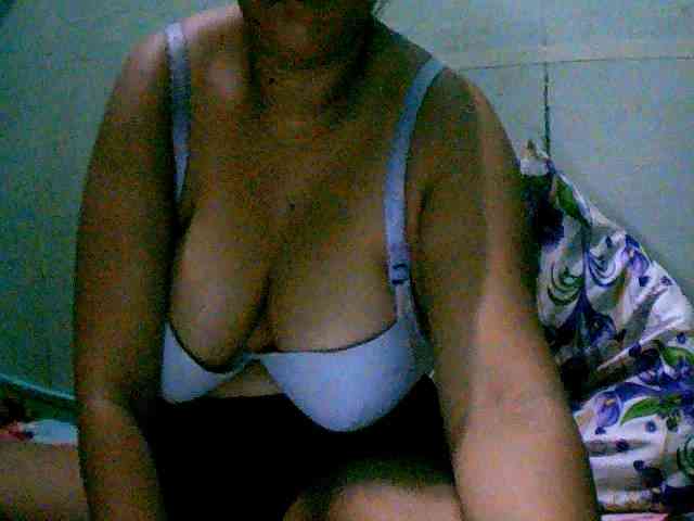 Sizzlinghotpussy webcam