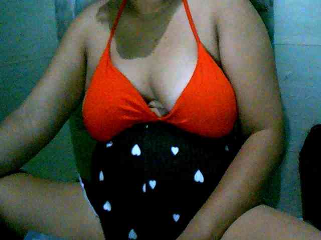 Sizzlinghotpussy webcam